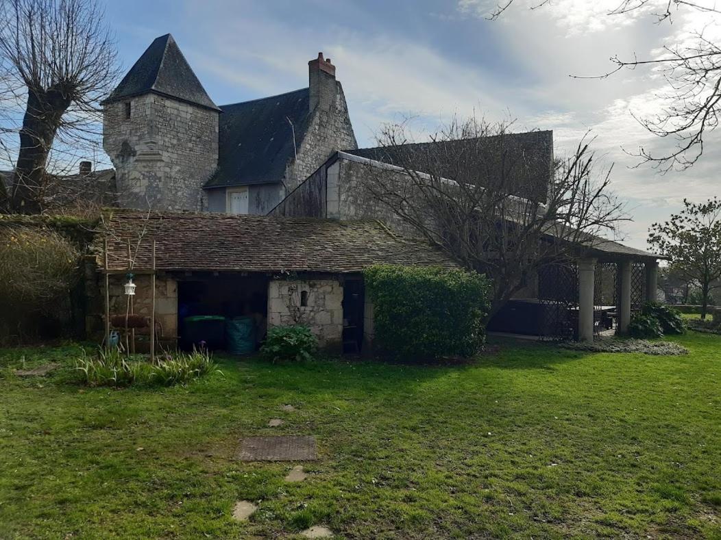Hotel Domaine Les Feuillants Crouzilles Exterior foto
