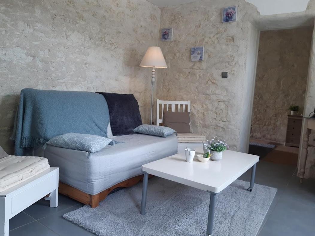 Hotel Domaine Les Feuillants Crouzilles Habitación foto