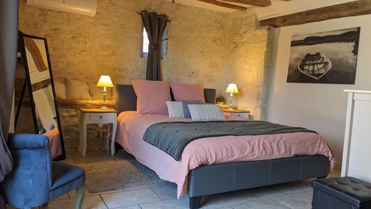 Hotel Domaine Les Feuillants Crouzilles Habitación foto