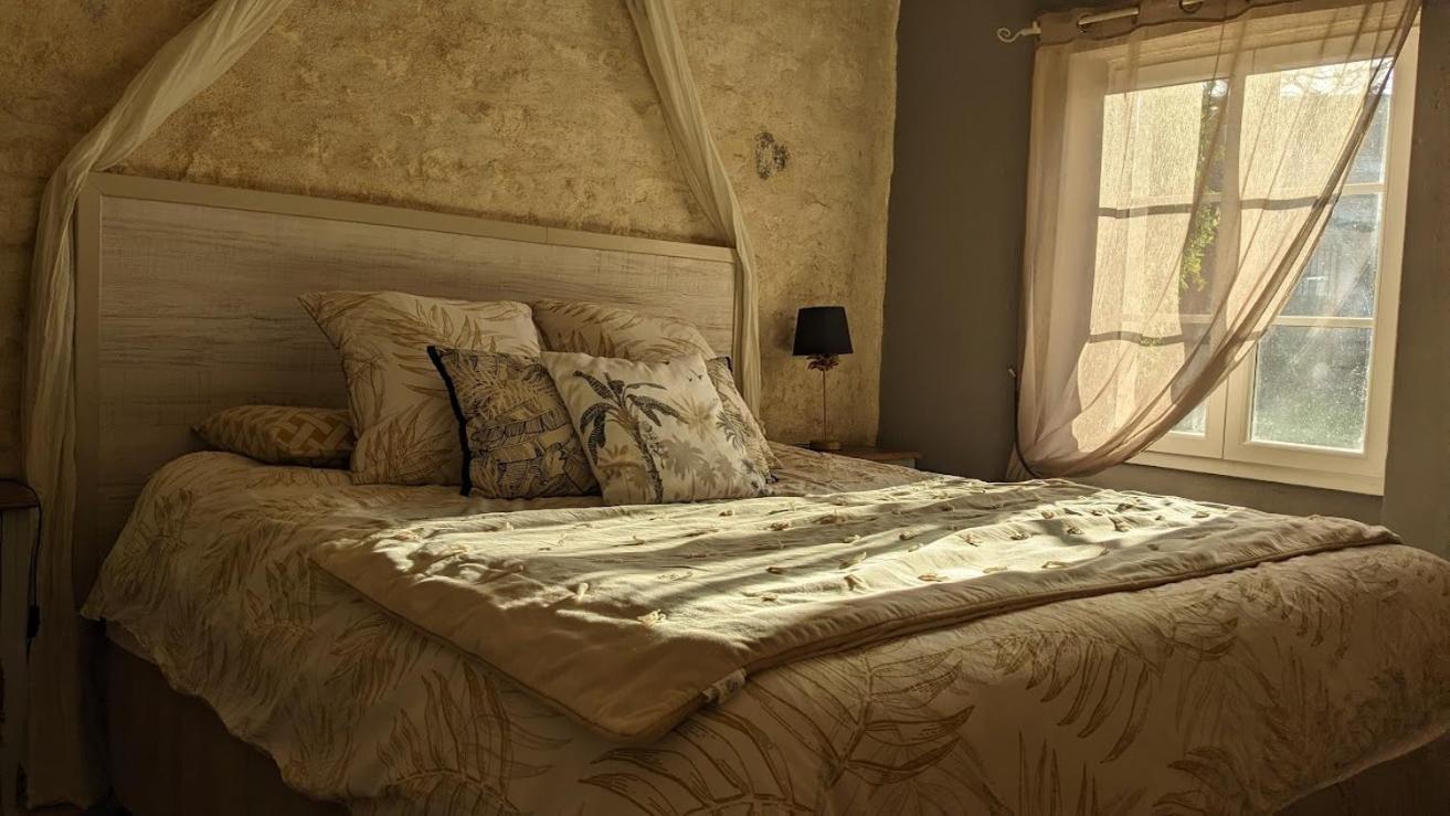 Hotel Domaine Les Feuillants Crouzilles Habitación foto